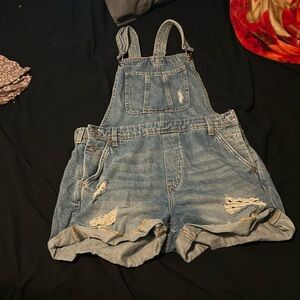 Overall shorts
